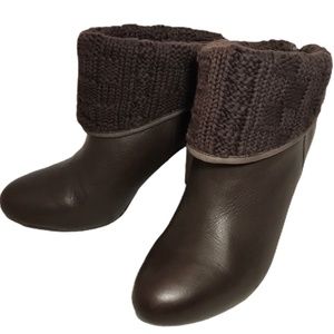 UGG Australia Brown Leather Knit Ankle Boots Sz.8